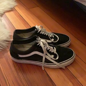 Black old skool vans